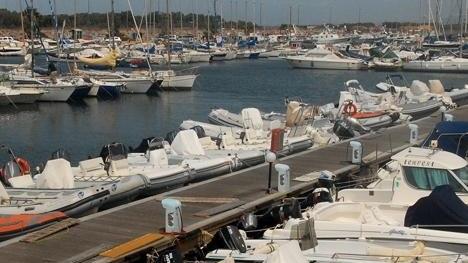Marine Oristanesi, cade il sospetto di lavoro nero