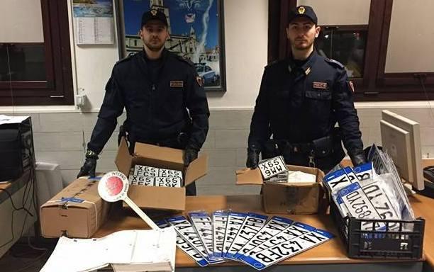 Aci, maxi furto di targhe: ritrovata la cassaforte 