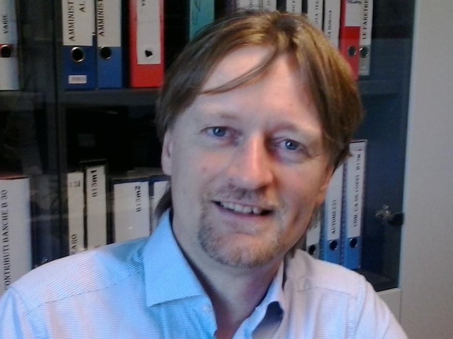 «Smeraldi per salvarsi ha pure tentato l’inciucio col Pd»