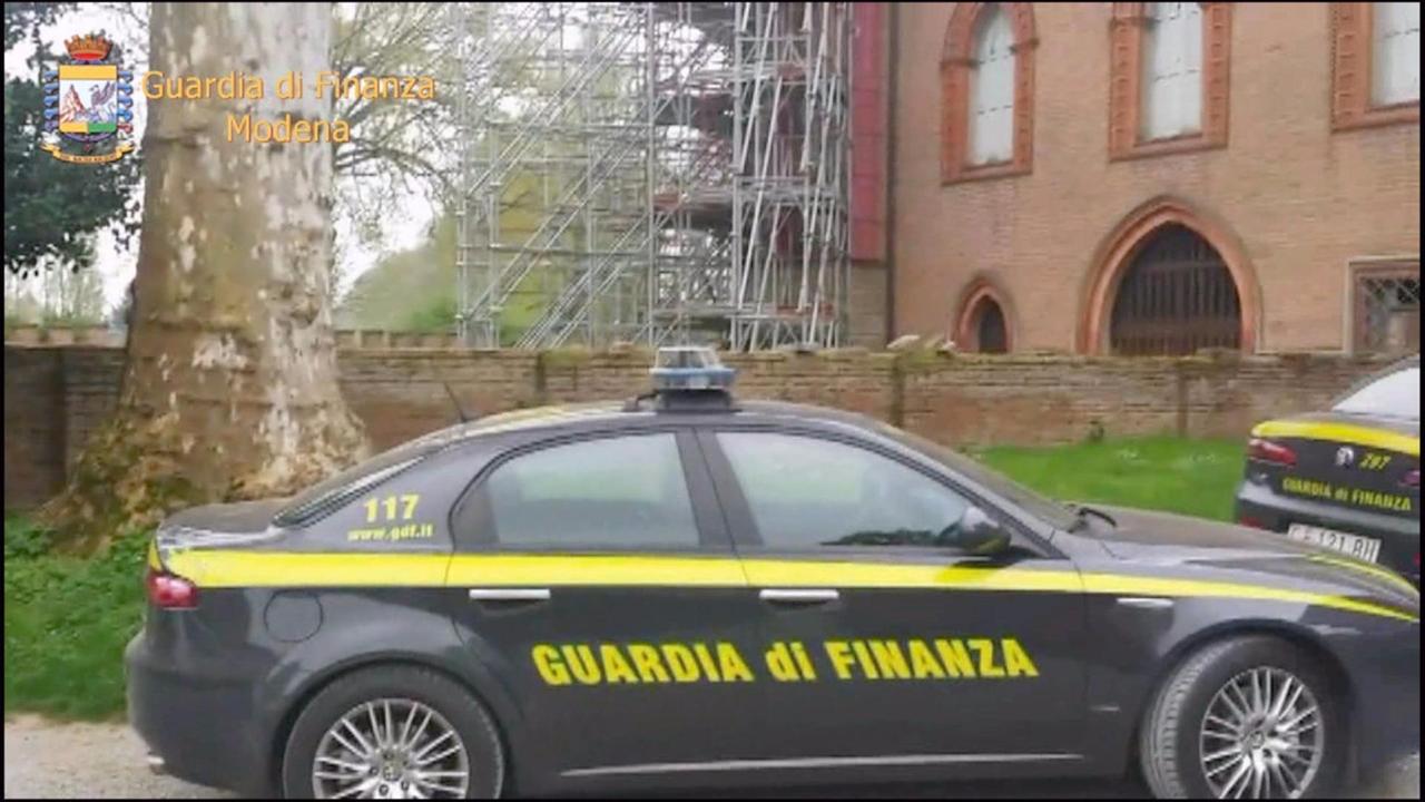 Modena, bancarotta per milioni di euro, due arresti