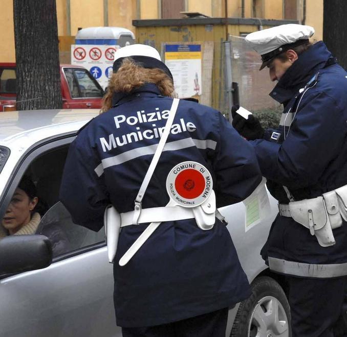 Smog da record, stretta su auto e termosifoni a Modena