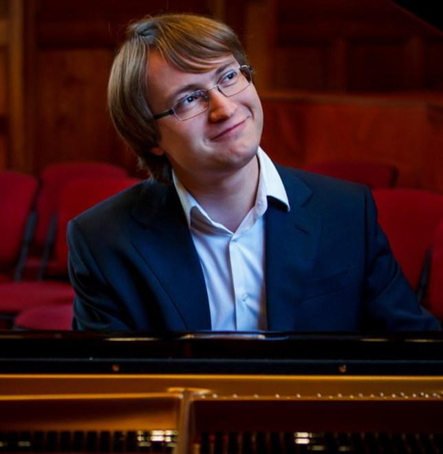 Modena, Ilya Maximov in concerto 