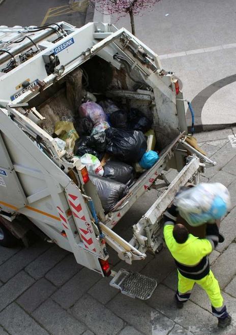Bosa, differenziata a doppia velocità: da “cattivi” a virtuosi 
