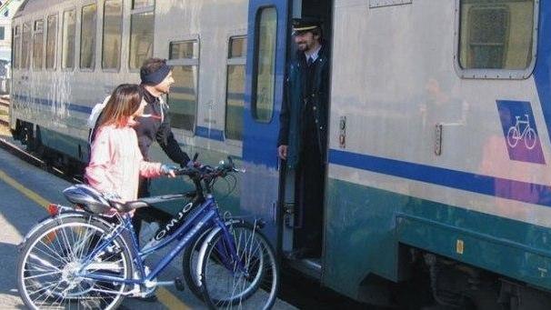 Biciclette sui treni Per Tper il servizio non si può fare