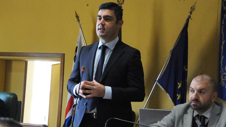 Spending review, la giunta all’attacco