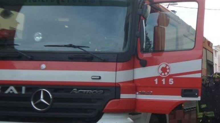 Canna fumaria surriscaldata fiamme in una casa a Gavoi