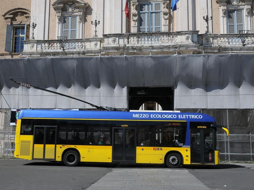 Modena, l'assessore Giacobazzi ci ripensa «Spostare il bus dall’Accademia? Si può» 