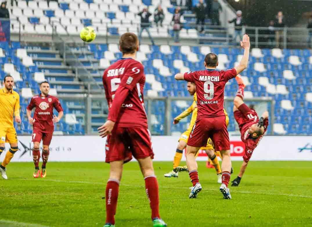 Carlini affonda il Modena e rilancia la Reggiana