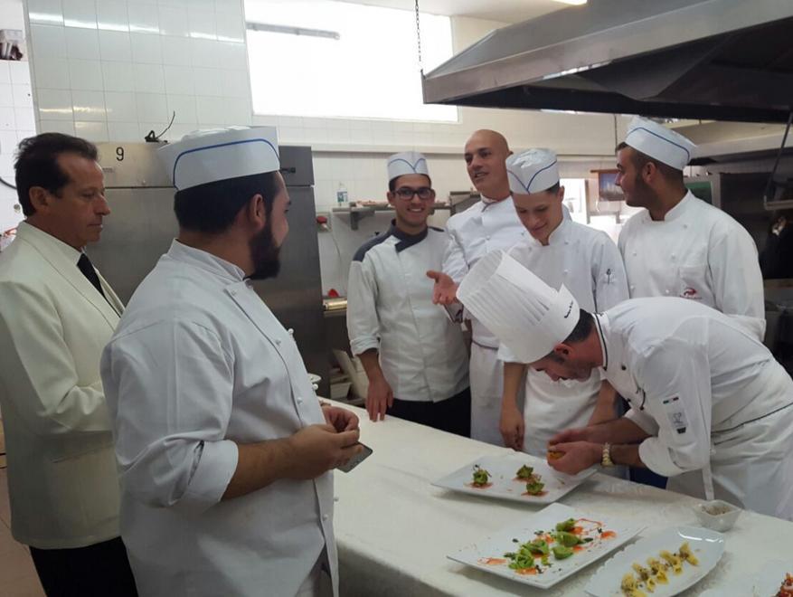 Porte aperte nella scuola di chef e maitre 