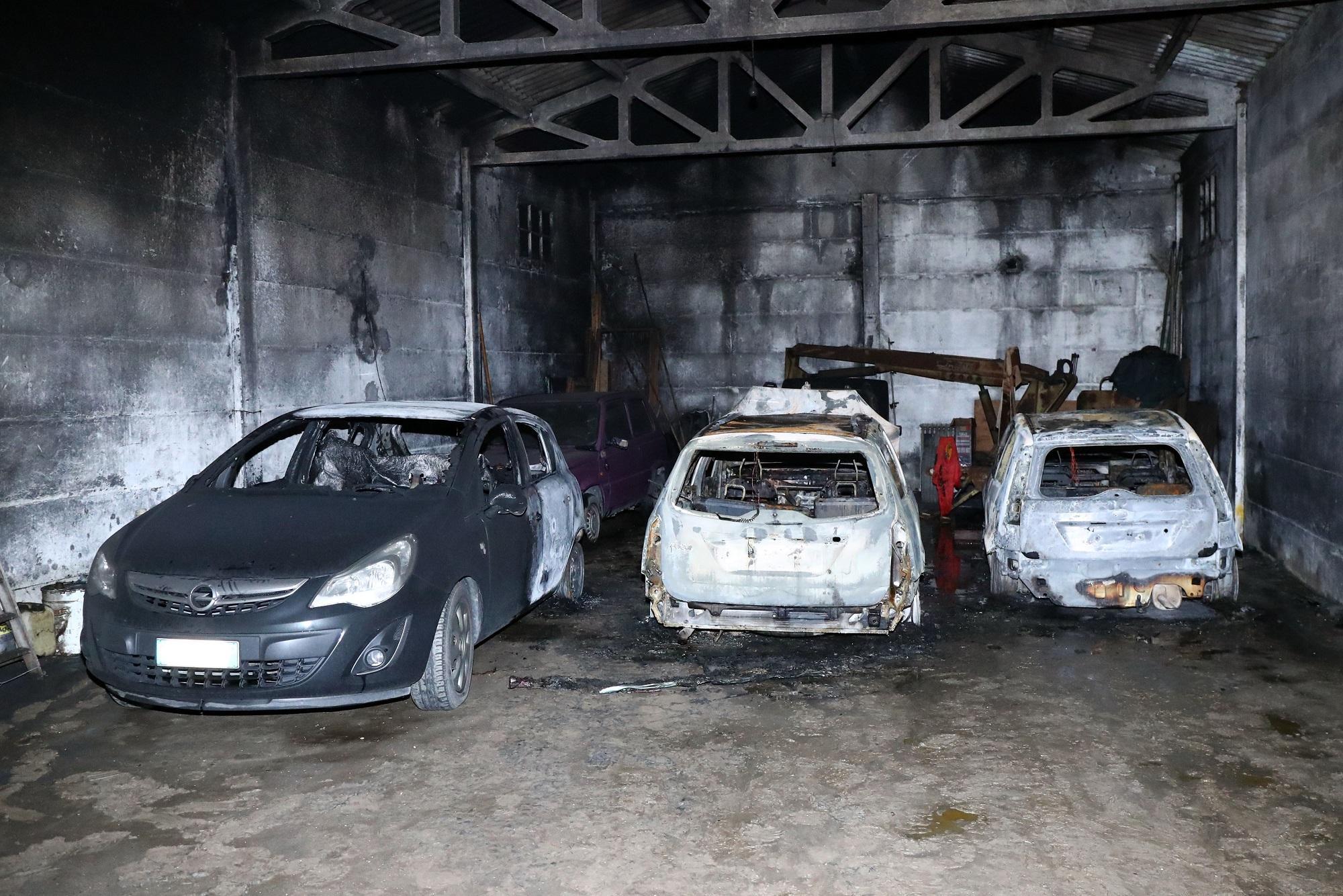Incendio in un garage del comacchiese