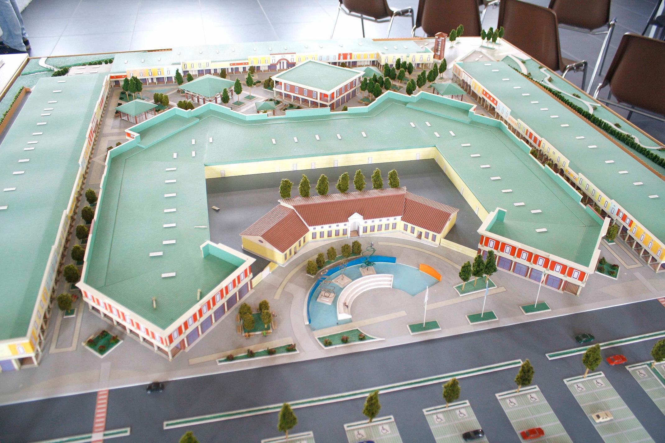 L'outlet parte a metà e senza i big La Nuova Ferrara