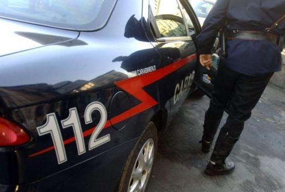 Rissa con zappe e bastoni, patteggiano