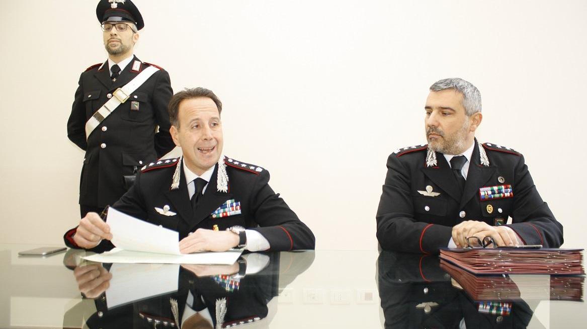 Paga il compagno di cella per ammazzare la sua ex