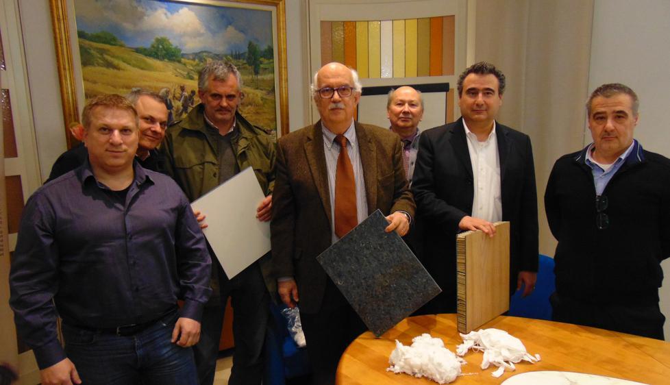 Lo scarto tessile riciclato al cento per cento - Video