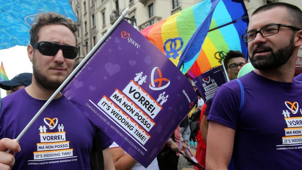Piazza della Vittoria? La riempirà il gay pride 