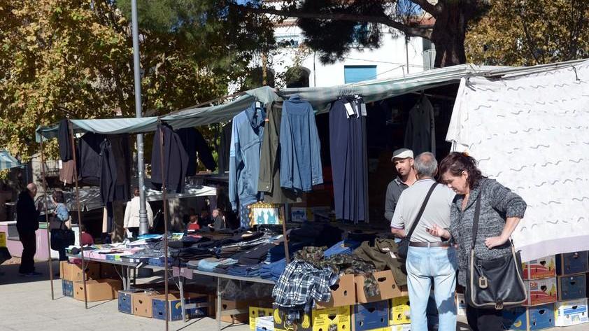 Il mercatino trasloca in viale Repubblica