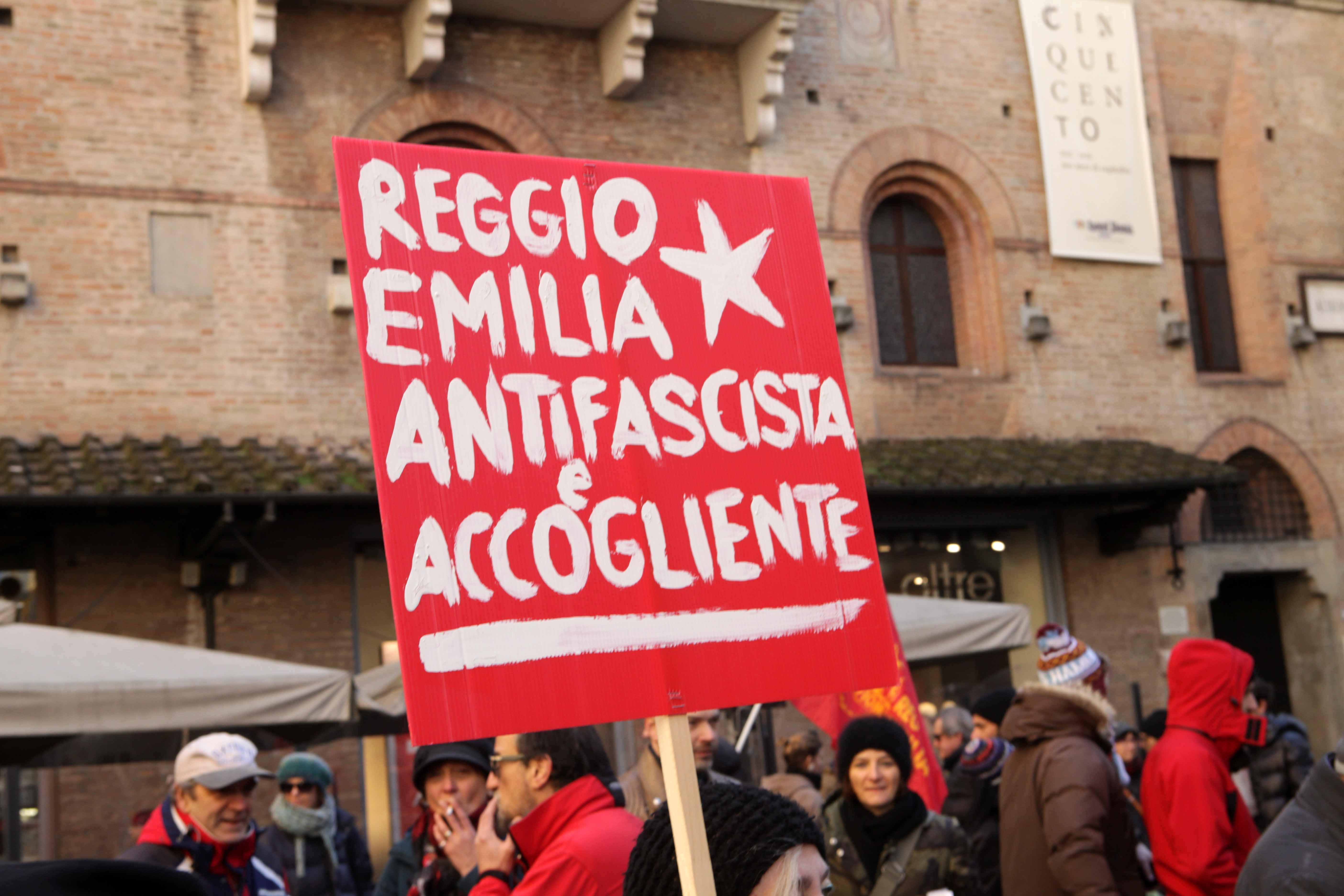 Foibe, collettivi in piazza contro le destre reggiane 