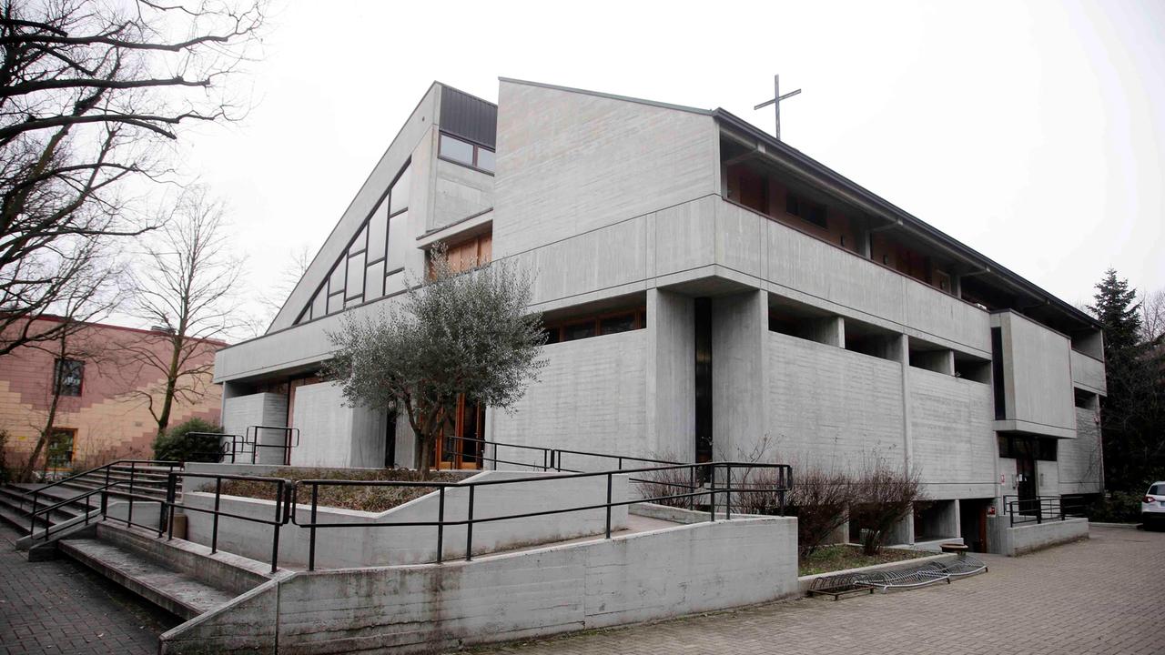 Reggio Emilia, entrano i ladri in chiesa e distruggono tutto