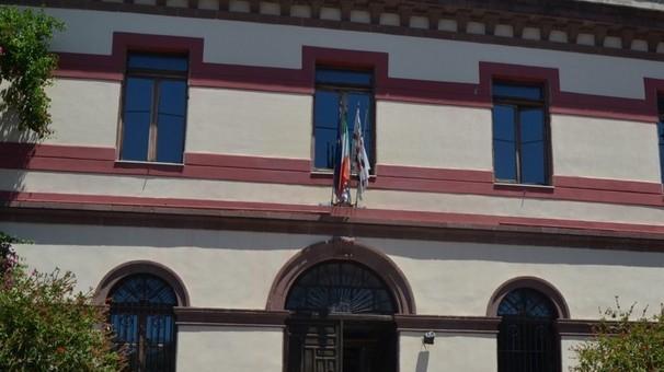 Servizi educativi per i minori il Comune annulla il bando