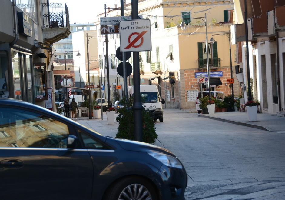 Le idee dei commercianti: con la Ztl anche oasi verdi 