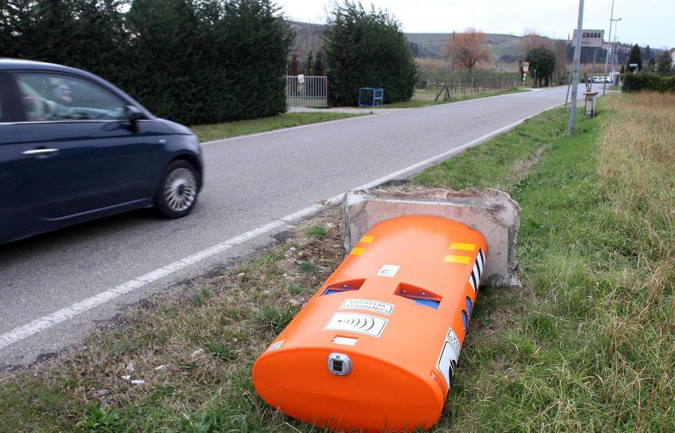 Lo speed-check sradicato a Pagnana (Foto Agenzia Carlo Sestini)