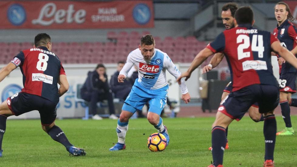 Il Napoli fa un boccone del Genoa e riconquista il secondo posto 