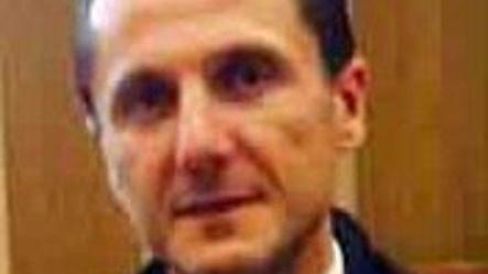 Resta dentro il marito geloso e violento