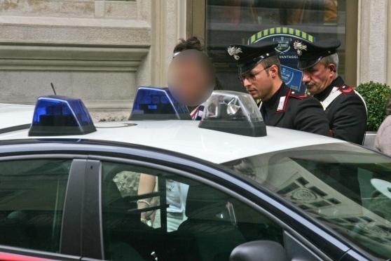 Correggio, mette su Facebook la foto di chi gli ha svaligiato casa: i carabinieri arrestano il ladro