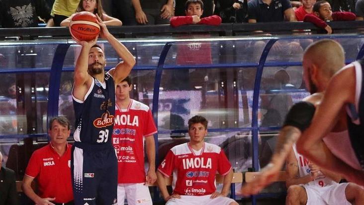 Bondi, basta brindisi: c’è Imola