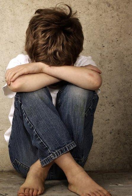 Gli alunni della scuola media 12 dicono no al bullismo