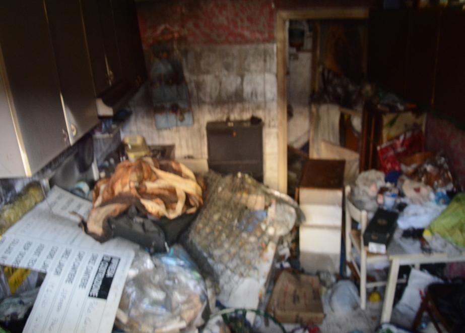 Il materasso va fuoco, 62enne intossicato nella sua abitazione 