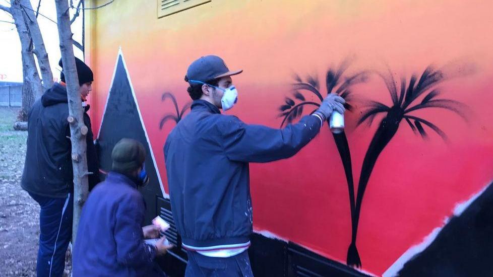 Il primo murales griffato Pascal sulle cabine dell’Enel