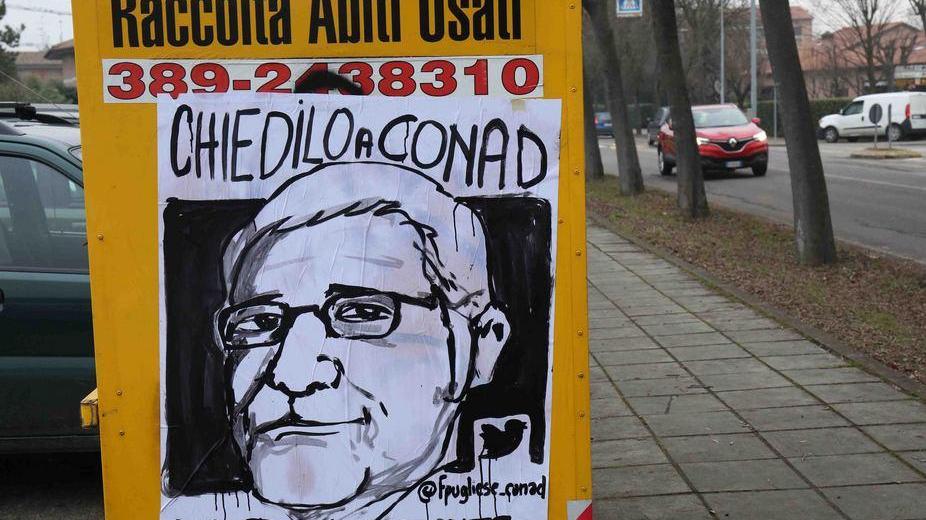 Via Luxemburg, spuntano 80 poster per dire no al Conad