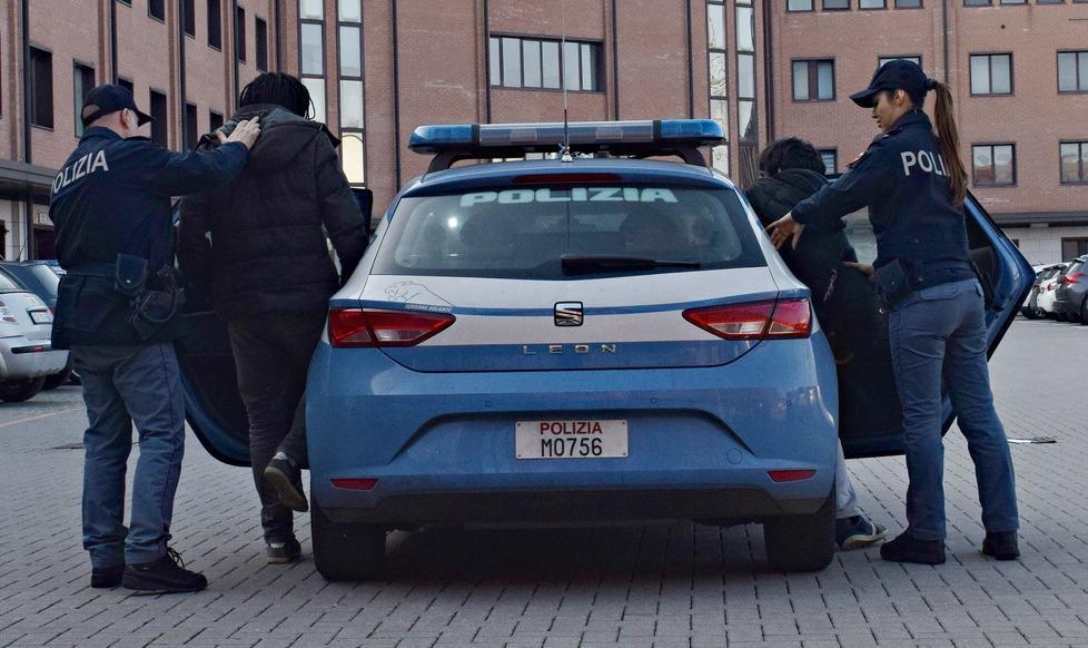Presi due ladri in azione 