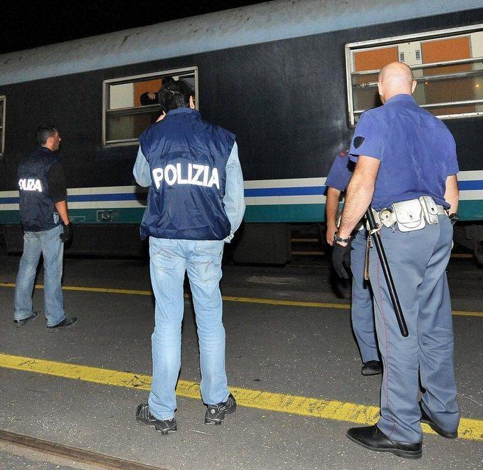 Studente di 23 anni si suicida gettandosi sotto il Frecciarossa 