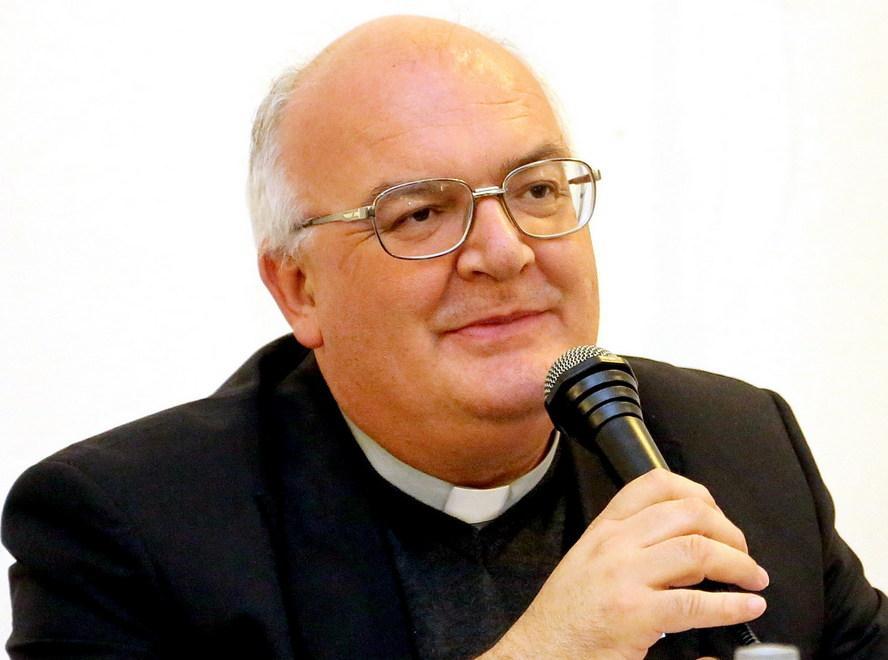 Da sempre vicino agli immigrati e a fianco degli umili 