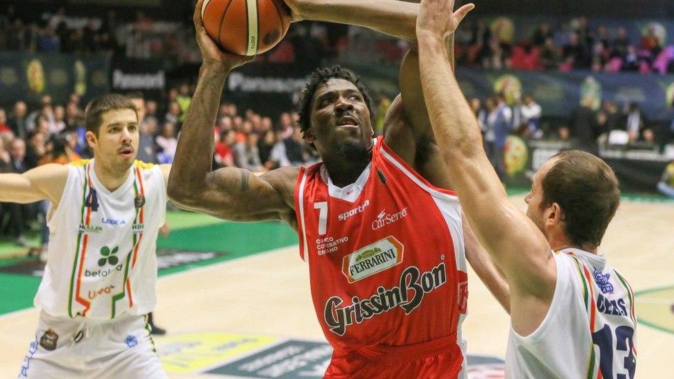 La Grissin Bon batte Capo d’Orlando (63-61) e vola in semifinale