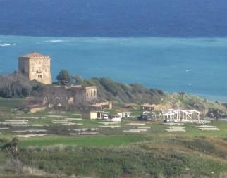 Sigilli al villaggio turistico che faceva gola alla cosca