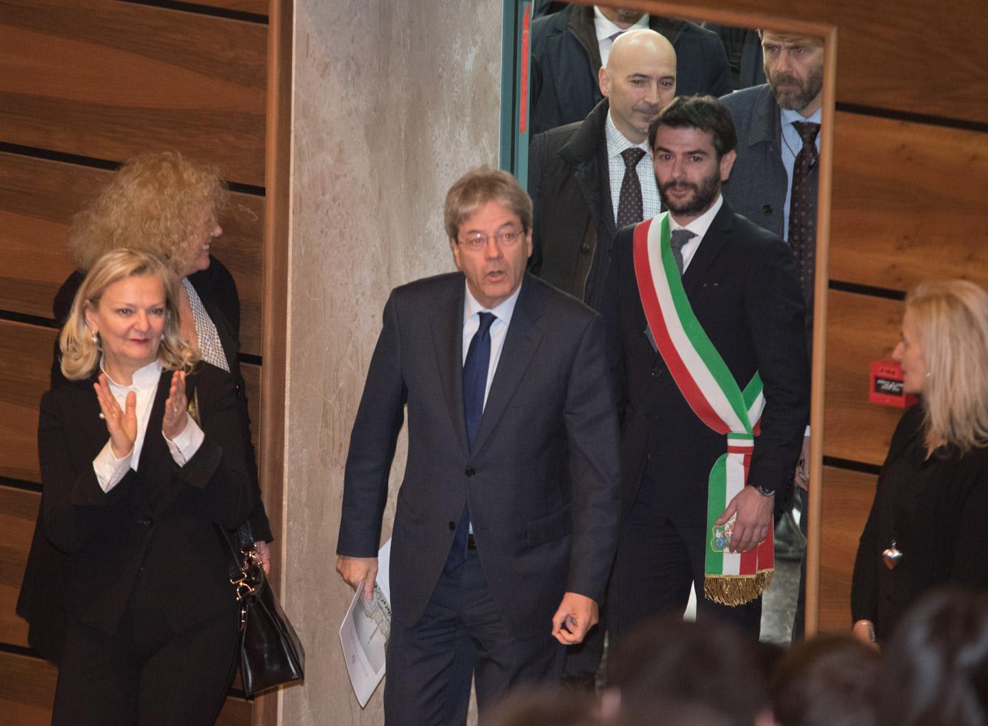 Il presidente del consiglio Paolo Gentiloni a Cagliari