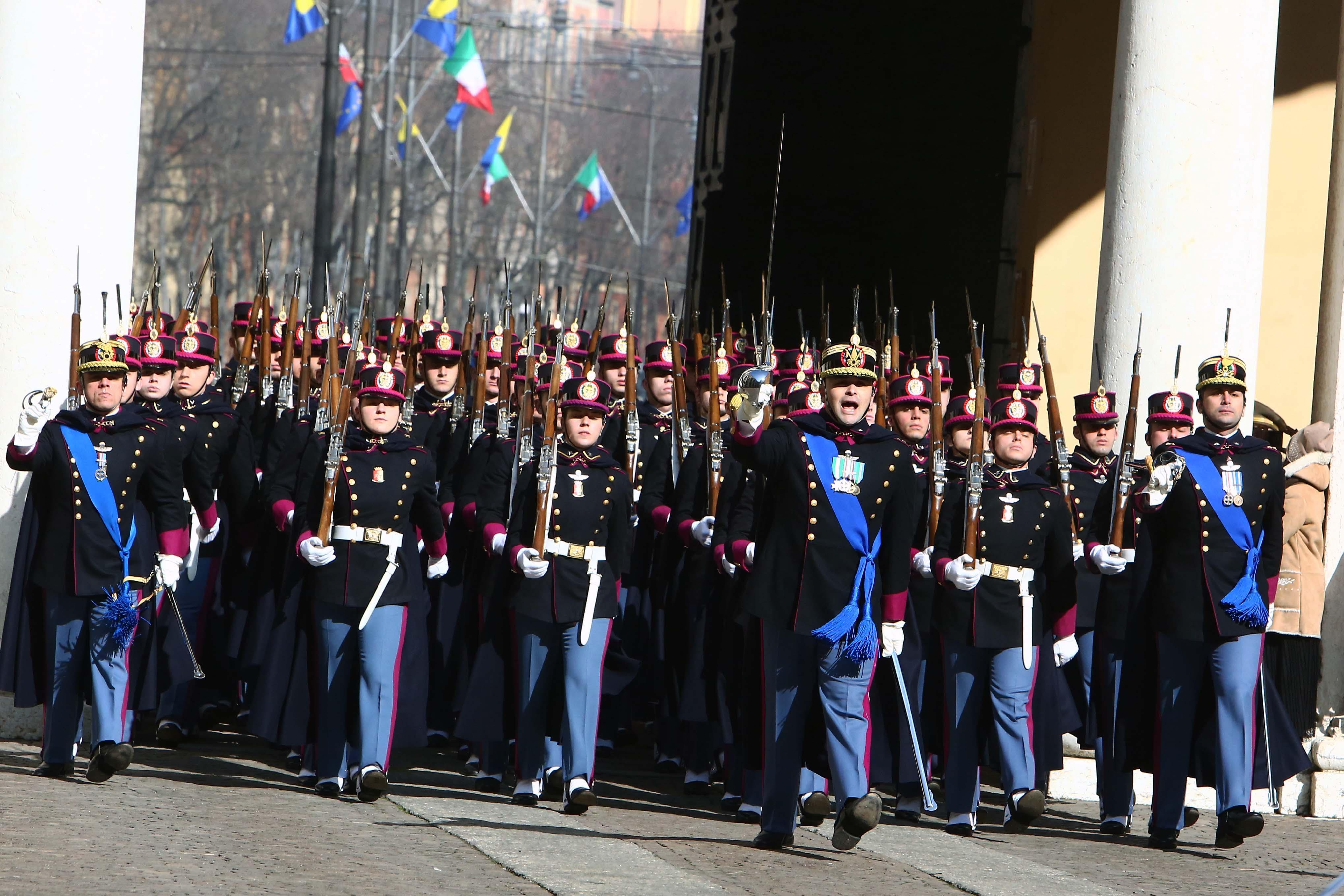 Modena, il giuramento dei cadetti del 198° corso "Saldezza" in Accademia 
