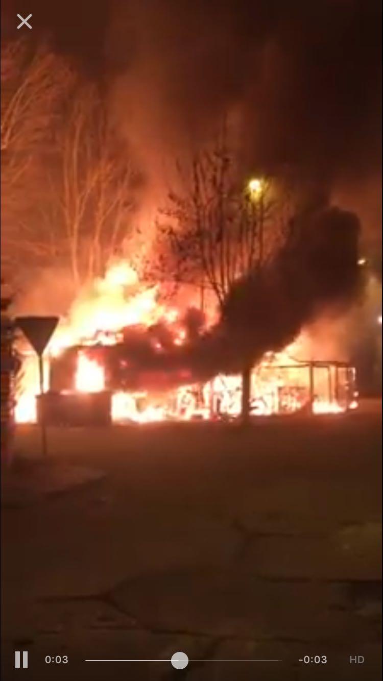 L'incendio al bar di Novi