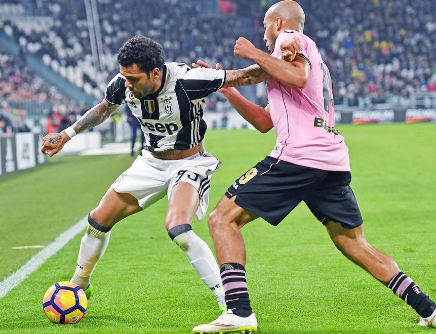 Juve formato Europa, Dani Alves: «Porto tosto» 