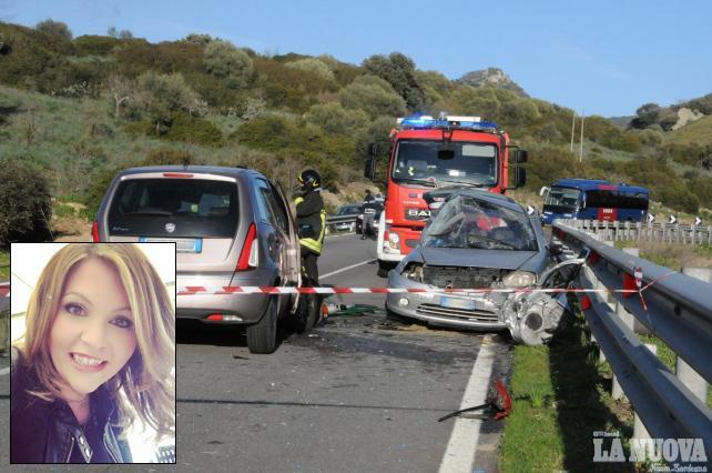 Frontale sulla Nuoro-Macomer: muore una ragazza di 24 anni