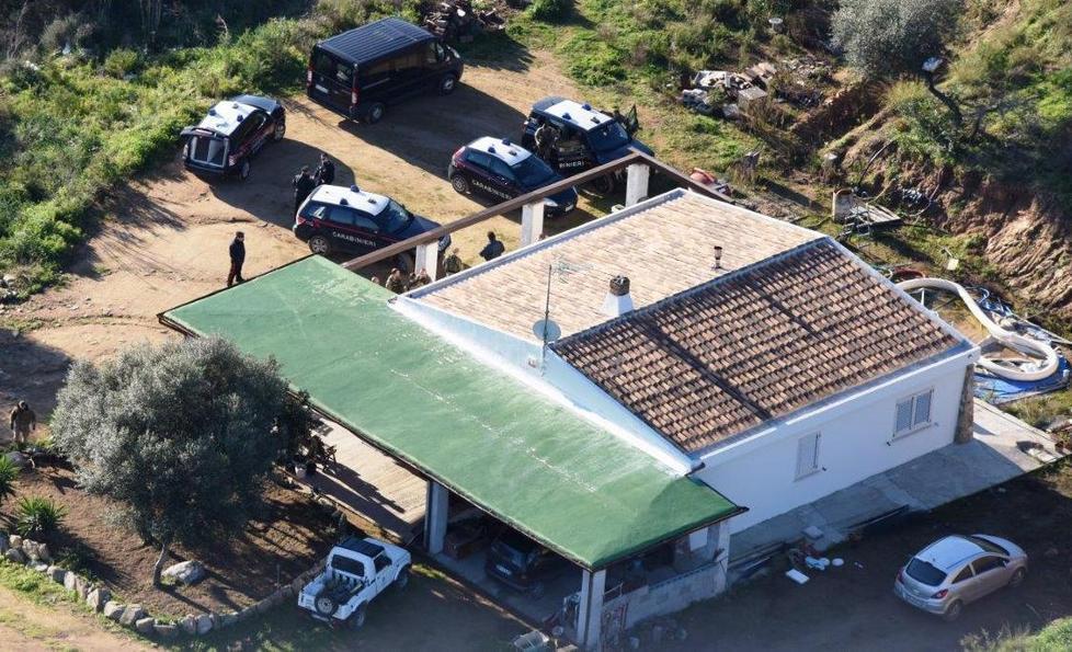 Traffico di stupefacenti sequestrati casa e terreno 
