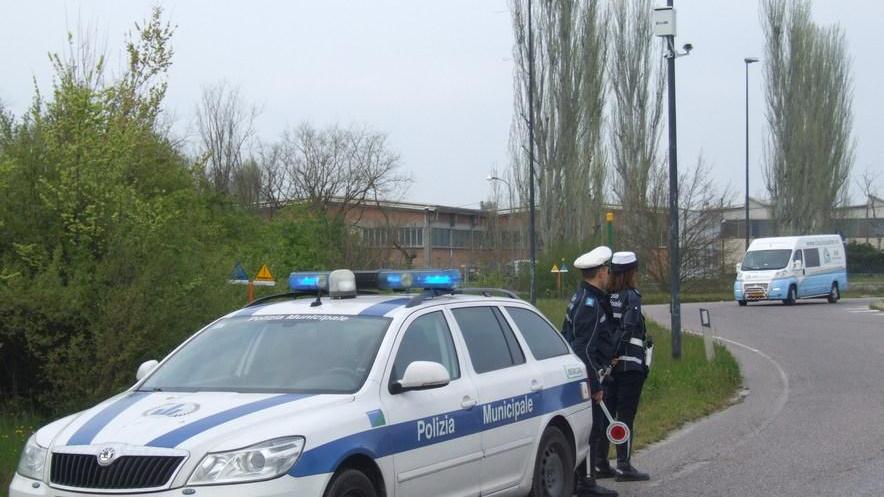 I varchi bloccano altre “auto pericolose”
