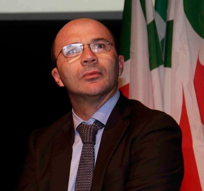 Vecchi blinda giunta e consiglio 