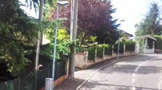 Maranello, si barrica nella stanza mentre i ladri sono in casa