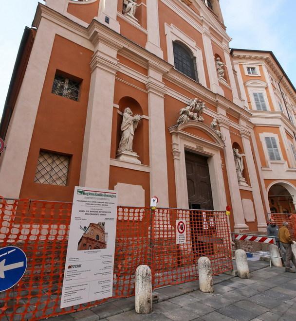 Si scopre la facciata di S. Barnaba Quasi conclusi i lavori post-sisma