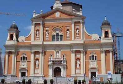 Bassa modenese e ricostruzione: Inagibili due chiese su tre «E ci servono 400 milioni» 