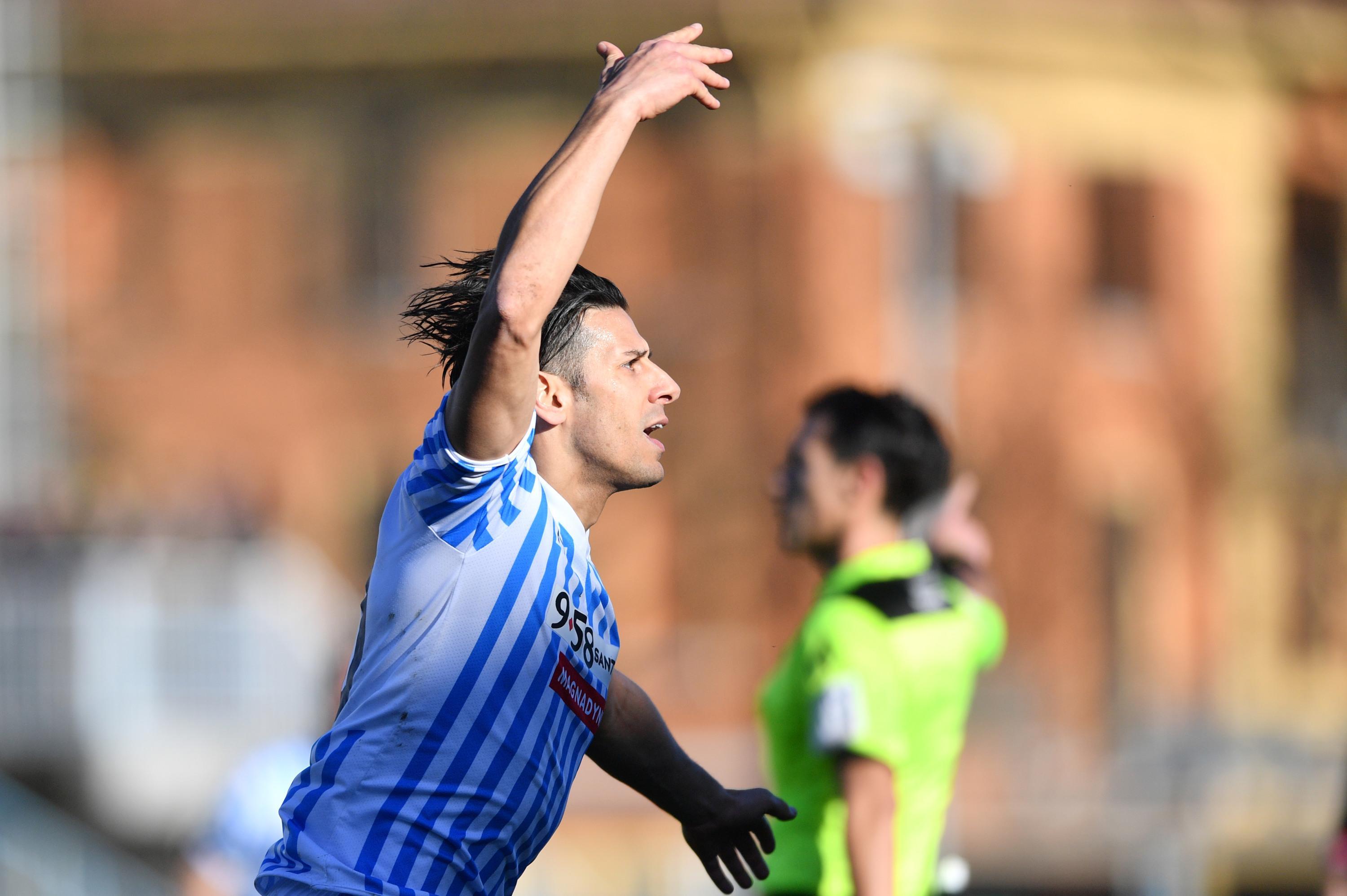 Floccari esulta dopo il gol dell'1 a 0